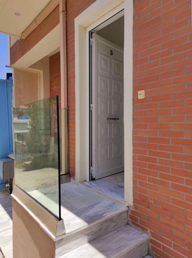 Three Graces Zakynthos Town Apartment Exterior photo